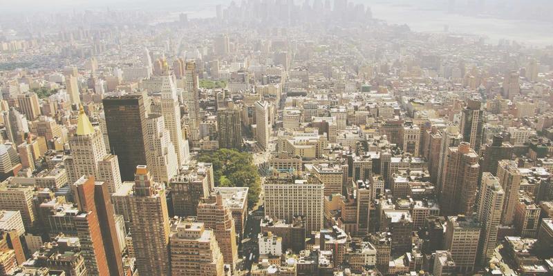 VAC快递大件重货物流解决方案：家具、机械设备跨境运输实操指南